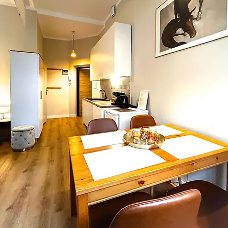 Mazurska Na Parterze Z Wejsciem Na Kod O Dowolnej Porze